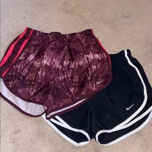Bundle of 2 Nike shorts